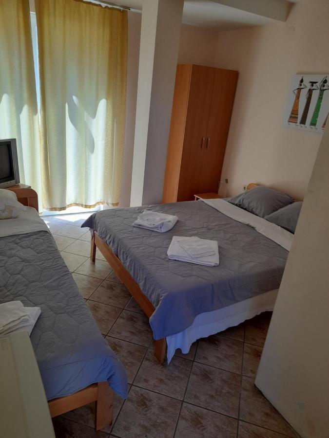 Bato Rooms Pestani Kültér fotó