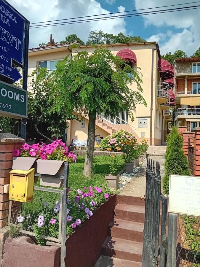 Bato Rooms Pestani Kültér fotó
